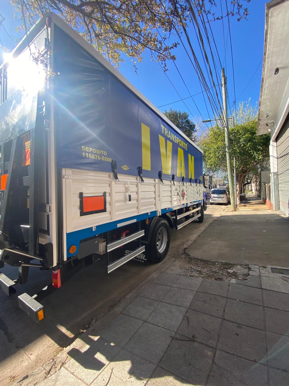 Flota de camiones para cargas peligrosas